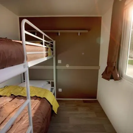 Saint Nicolas * Port-Saint-Nicolas